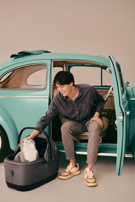 Show full view: Tavo Pets Maeve iso6X Wind Dog & Cat Car Seat, Fawn slide 2 of 10