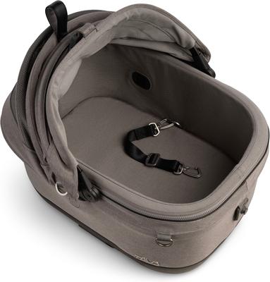 Show full view: Tavo Pets Maeve iso5X Wind Dog & Cat Car Seat, Merle slide 7 of 10