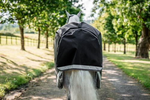 Show full view: Horseware Ireland Rambo 1680D Plus 450g Vari-Layer Horse Turnout, Black / Thunderstorm Grey / Silver, 81 inches slide 5 of 5