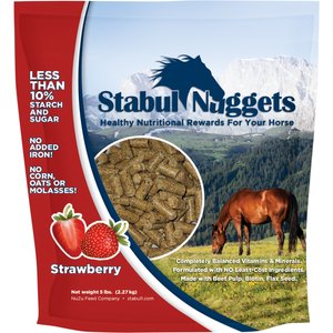 Stabul Nuggets Molasses-Free Strawberry Horse Treats, 5-lb bag