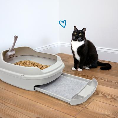 Show full view: Wee-Wee Four Paws Litter Box Cat Pee Pads, 11 x 17-in, 10 count slide 6 of 9