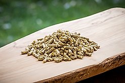 Modesto Milling Organic 16% Protein Dairy Goat Pellets Goat Feed, 40-lb bag slide 2 of 4