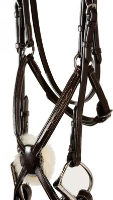 Show full view: Nunn Finer Stefania Figure 8 Horse Bridle, Havana, Oversize slide 4 of 8