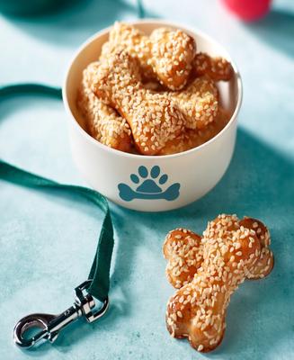 Show full view: Flexipan Dog Bone Homemade Treat Non Stick Mold, Black slide 4 of 4