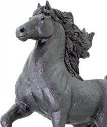 Safari Ltd. Friesian Mare slide 2 of 8