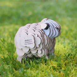 Eugy Sheep 3D Puzzle slide 2 of 4