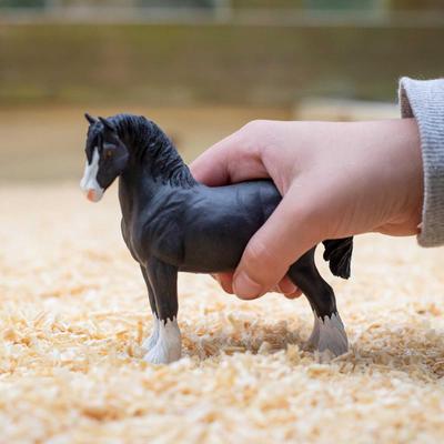 Show full view: Safari Ltd. Shire Stallion slide 6 of 6