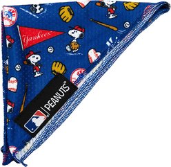 Sassy Woof MLB x Peanuts Dog Bandana, New York Yankees, Large: 21.5-in neck slide 2 of 6