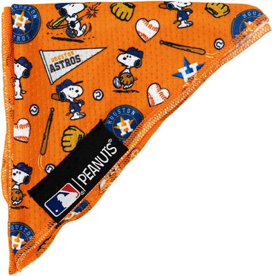 Show full view: Sassy Woof MLB x Peanuts Dog Bandana, Houston Astros, Medium: 17-in neck slide 2 of 6
