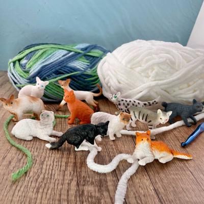 Show full view: Safari Ltd. Domestic Cats Toob slide 2 of 7