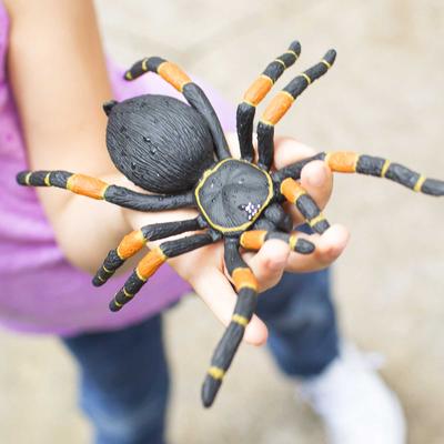 Show full view: Safari Ltd. Orange-Kneed Tarantula slide 5 of 7