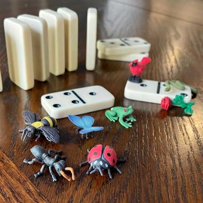 Show full view: Safari Ltd. Good Luck Minis Garden Fun Pack slide 3 of 6