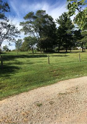 Show full view: Farrier's Magic Graze-ON All Natural Pasture Fertilizer & Herbicide, 50-lb bag slide 5 of 7