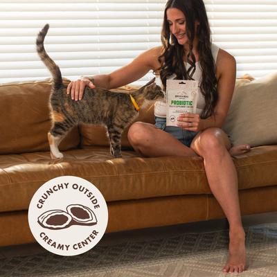 Show full view: Rocco & Roxie Supply Co. Chicken Flavored Digestive Aid Probiotic Chew Supplement for Cats, 3.7-oz bag slide 4 of 11