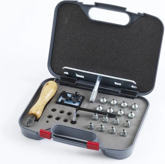 Show full view: Equi-Essentials Horse Stud Kit with Plastic Case slide 1 of 1