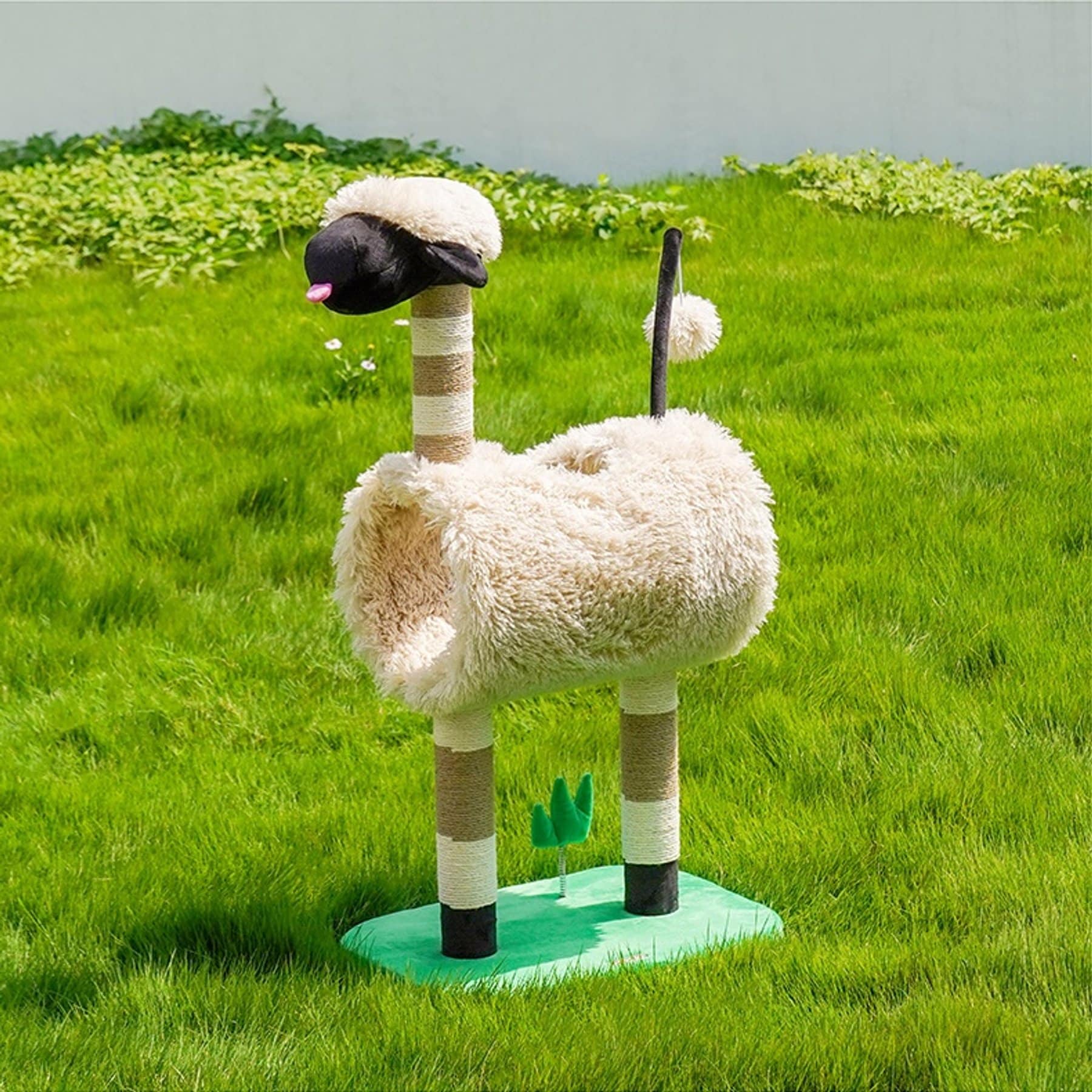 ZEZE Sheep 38-in Polyester Cat Tree with Tunnel & Scratcher