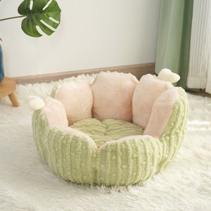Fairela Cactus Plush Dog & Cat Bed, Green