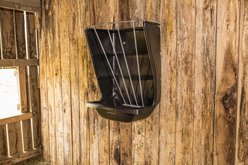 Tarter 3 Flake Wall Mount Poly Horse Hay & 16-quart Grain Feeder slide 2 of 3
