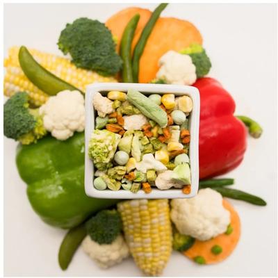 Show full view: Tweets Treats Love Is A Tweet Thing Seed Belnd Parrot Treats, 3.5-oz bag slide 3 of 3