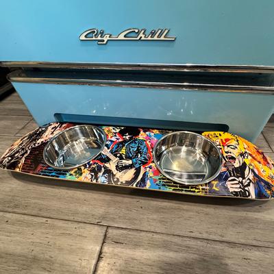 Show full view: Funky Flies Rock Legends SkateBowls Stainless Steel Elevated Cat Bowl, 3-cup slide 8 of 10