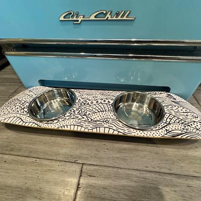 Show full view: Funky Flies Doodlescape SkateBowls Stainless Steel Elevated Cat Bowl, 3-cup slide 6 of 10