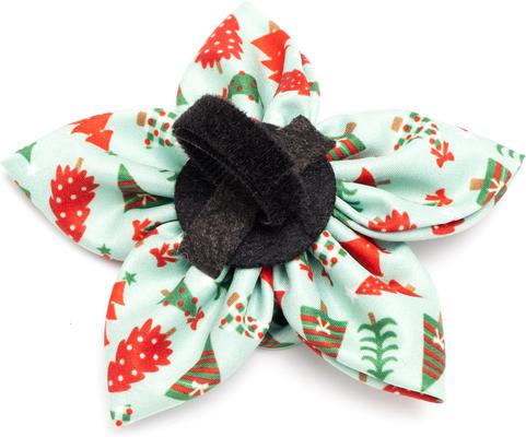 Show full view: The Worthy Dog Christmas Holiday Trees Flower Dog Collar Accessory, Green, Large slide 3 of 3