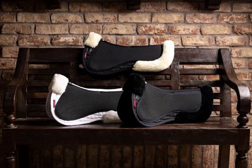 Show full view: LeMieux Streamline Half Horse Saddle Pad, Black/Black, Medium slide 5 of 5