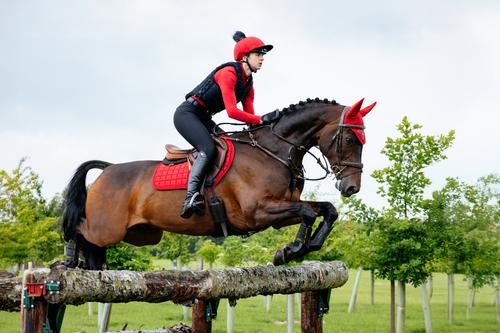 Show full view: LeMieux Loire Classic Close Contact Square Horse Saddle Pad, Chilli, Large slide 3 of 4