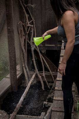 Show full view: My Favorite Chicken Powder Sulphur, Lime Hand Duster, Green slide 5 of 8