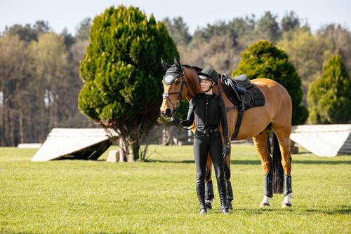 Show full view: LeMieux 3D Mesh Self-Cool Eurojump Square Horse Saddle Pad, Black, Small/Medium slide 5 of 5