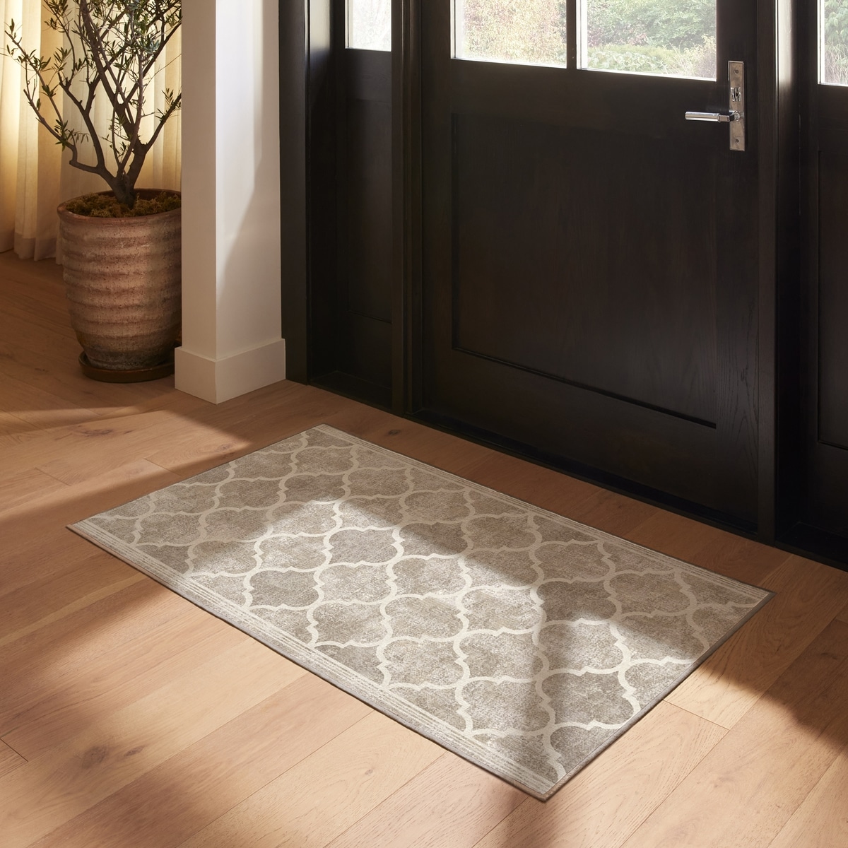 RUGGABLE Terali Trellis Beige Flatwoven Machine Washable Rug with ...