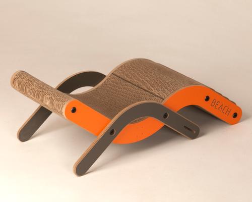 Show full view: New Age Pet Purr & Play Kitty Lounge Cat Scratcher Toy, Orange, Small slide 6 of 7