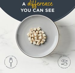 Reveal Single Ingredient Chicken Bites Grain-Free Freeze-Dried Cat Treats, 0.88-oz bag, 1 count slide 2 of 4