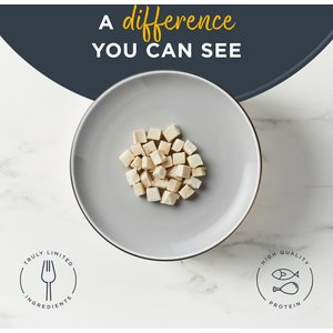 Reveal Single Ingredient Chicken Bites Grain-Free Freeze-Dried Cat Treats, 0.88-oz bag, 1 count