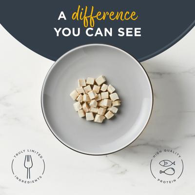 Show full view: Reveal Single Ingredient Chicken Bites Grain-Free Freeze-Dried Cat Treats, 0.88-oz bag, 1 count slide 3 of 7