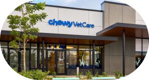 The exterior of Chewy Vet Care Aventura