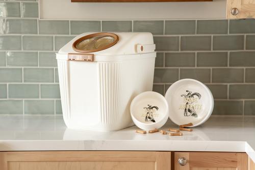 Show full view: Harry Barker Plastic Dog Food Storage, White & Tan, 80-cups slide 2 of 7