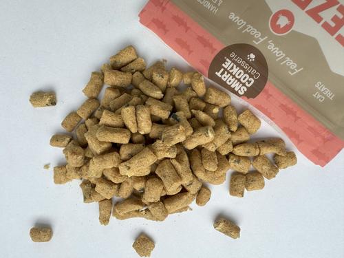 Show full view: Smart Cookie Barkery Salmon Grain-Free Freeze-Dried Cat Treats, 1-oz bag slide 4 of 9