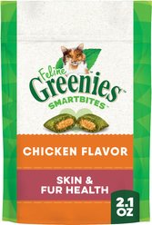Greenies Feline SmartBites Healthy Skin & Fur Natural Chicken Flavor Soft & Crunchy Adult Cat Treats, 2.1-oz bag
