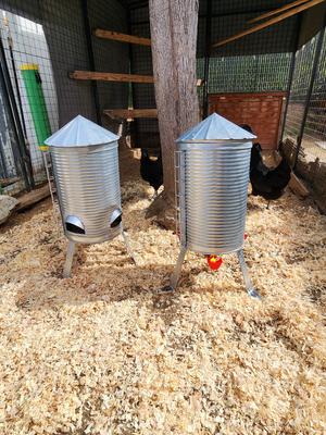 Show full view: RUGG'egg' RANCH Silo Chicken Waterer slide 3 of 4