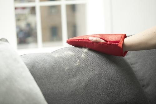 Show full view: Evercare Pet Plus Dog & Cat Hair Pic-Up-Mitt, Red slide 4 of 6