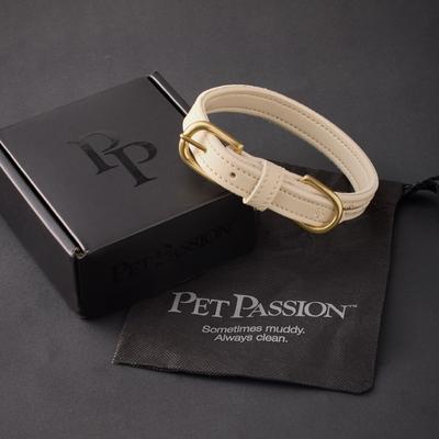 Show full view: Pet Passion Roxy The Crystal Bling Dog Collar, Alabaster, X-Large: 18 to 22-in neck, 1-in wide slide 6 of 10
