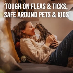 TropiClean Natural* Flea + Tick Waterless Cat Shampoo, 7.4-fl oz bottle