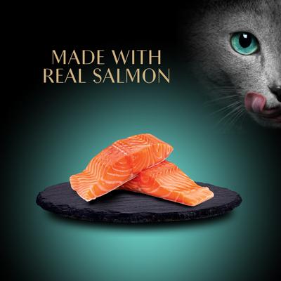 Show full view: Sheba Premium Puree Smoked Salmon Flavor Grain-Free Lickable Cat Treats, 0.49-oz tube, 4 count slide 4 of 8