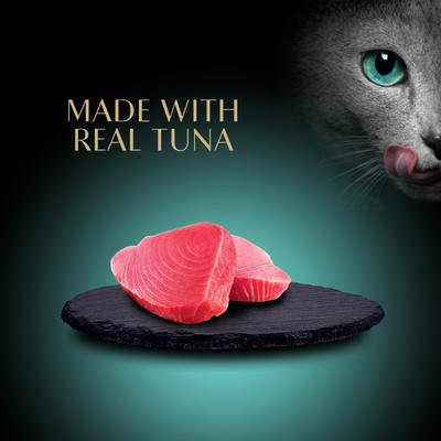 Show full view: Sheba Premium Puree Seared Tuna Flavor Grain-Free Lickable Cat Treats, 0.49-oz tube, 4 count slide 4 of 9