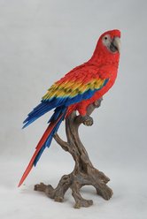 Hi-Line Gift 28.25-in Scarlet Macaw Statue Outdoor Decor