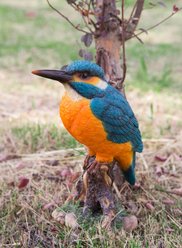 Hi-Line Gift 7.5-in Kingfisher On Stump Statue Outdoor Decor
