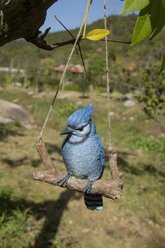 Hi-Line Gift 5.91-in Hanging Blue Jay On A Branch Outdoor Decor