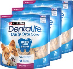 DentaLife Daily Oral Care Chicken Flavor Small/Medium Adult Dental Dog Treats, 90 count pouch