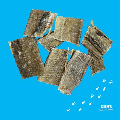 Show full view: Gunnis Taste of Iceland Cod Skin Chips Dehydrated Dog Treats, 9-oz bag slide 4 of 5